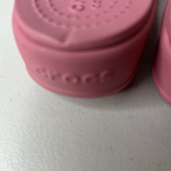 Crocs pink sandals for women size 9- new - Picture 5 of 7